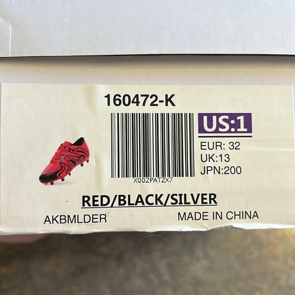 NEW Kid’s Soccer Football Cleats - Picture 10 of 11